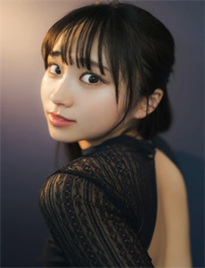 《噼里啪啦免费观看高清完整版-欧洲美女与动交ZoZ0z喝奶水》